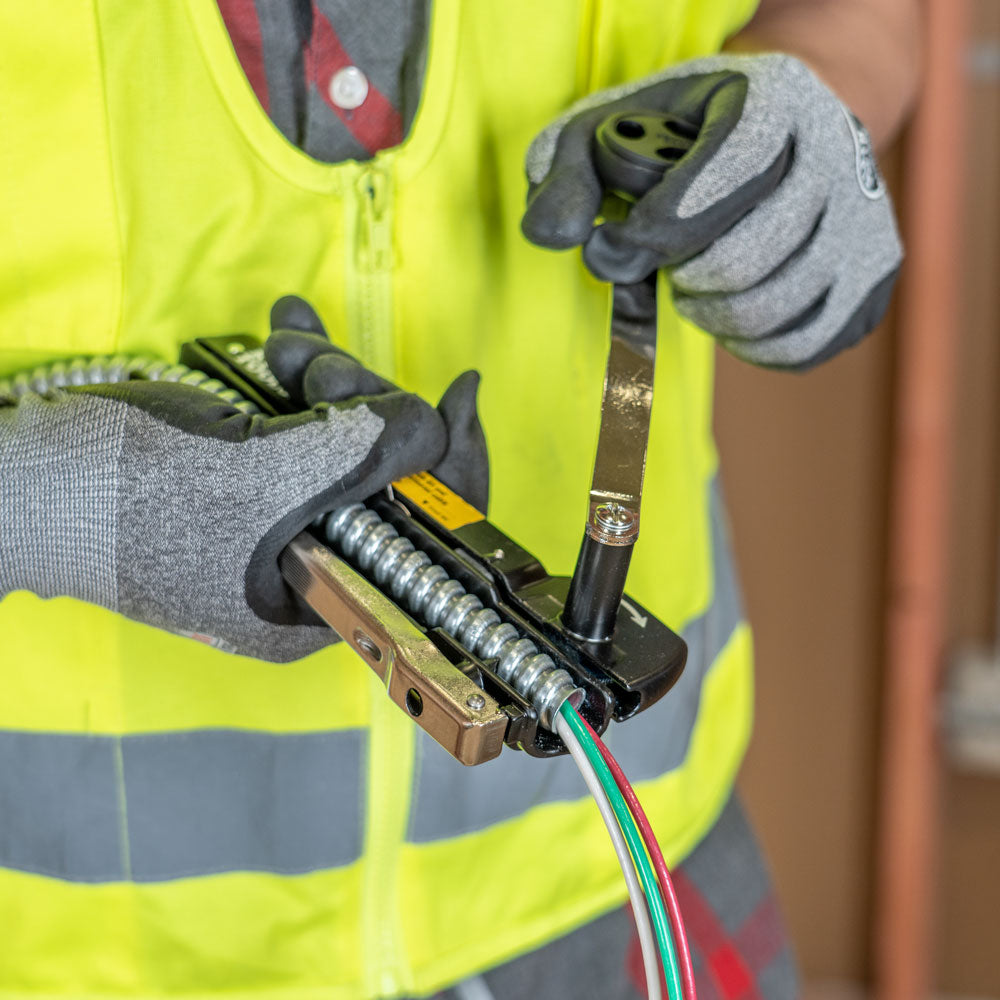 Armored and BX Cable Cutter | 53725 - Cable Connection & Supply