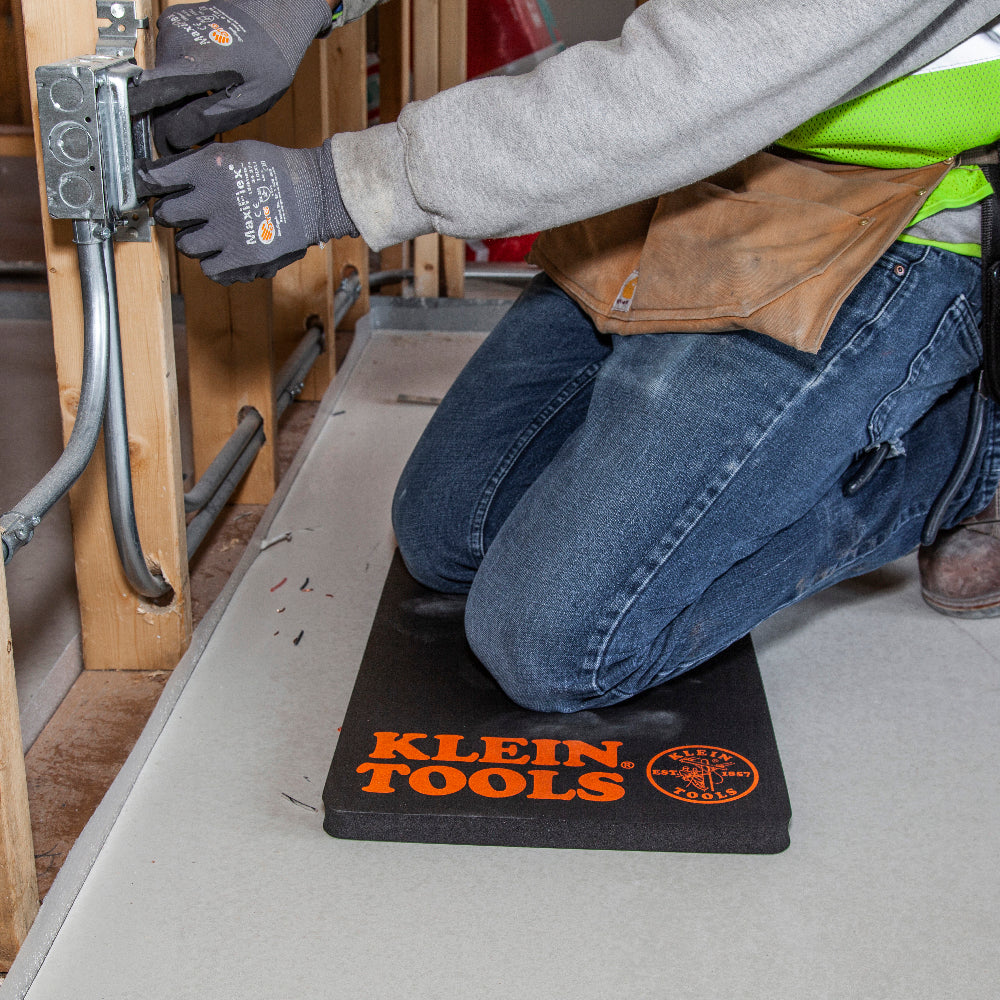 Tradesman Pro™ Standard Kneeling Pad | 60135 - Cable Connection & Supply