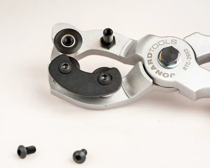 360° Rotary Duct & Tube Cutter, 26 - 40 mm | RTC-2640 - Cable Connection & Supply