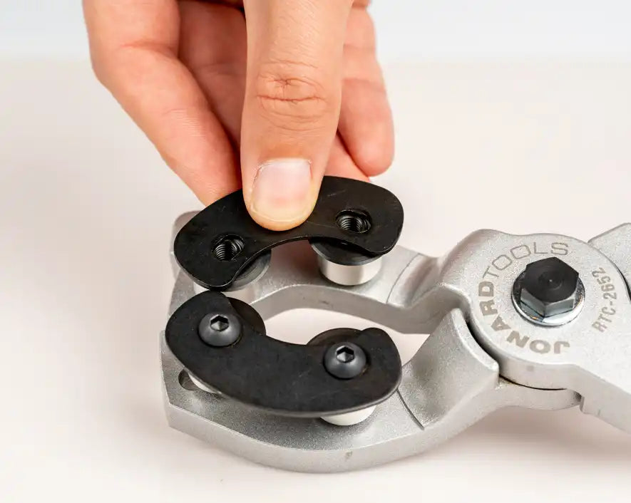 360° Rotary Duct & Tube Cutter, 26 - 40 mm | RTC-2640 - Cable Connection & Supply