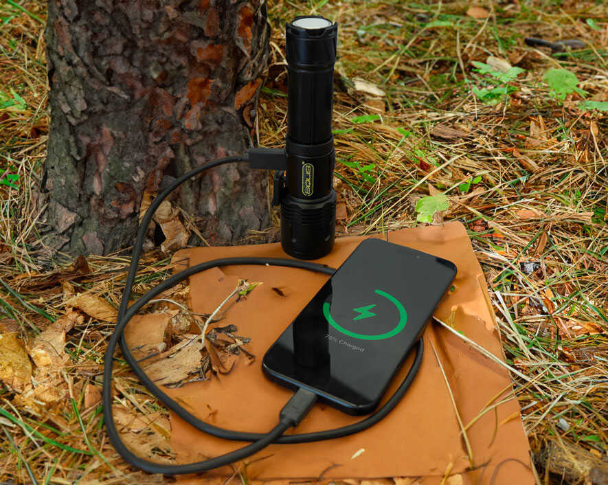 Solis™ Rechargeable Tactical Flashlight | SOL-F1 - Cable Connection & Supply