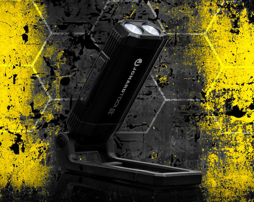 Solis™ Rechargeable 360° Pivoting Worklight | SOL-W1 - Cable Connection & Supply