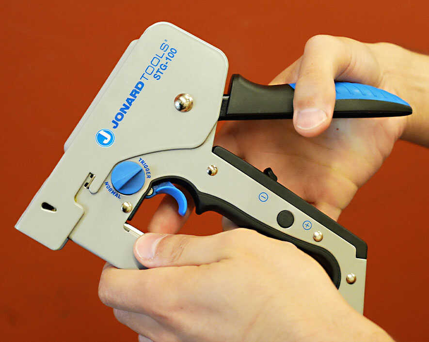 TriggerTack™ Insulated Cable Stapler | STG-100 - Cable Connection & Supply