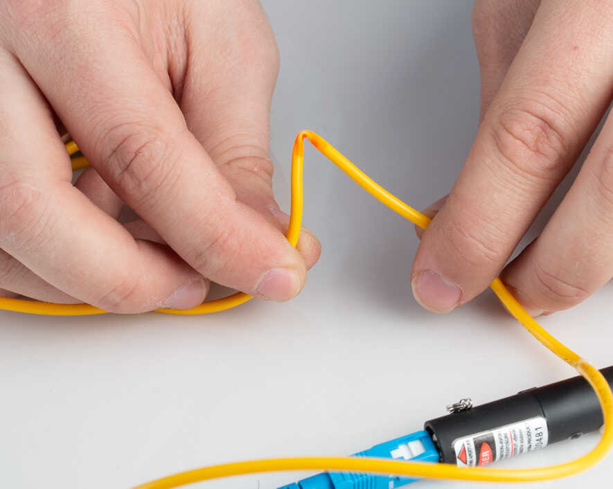 Visual Fault Locator Kit | VFL-150 - Cable Connection & Supply