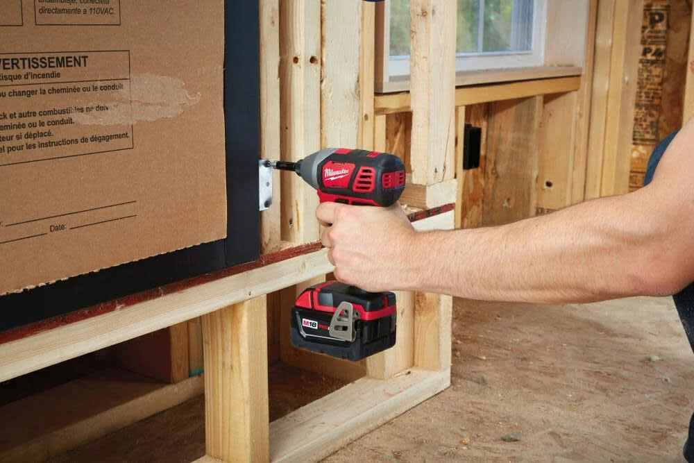 Milwaukee M18 Cordless Lithium-Ion 4-Tool Combo Kit | 2696-24 - Cable Connection & Supply