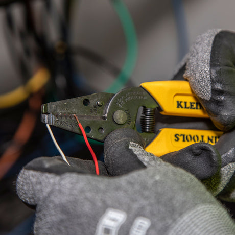 Wire Stripper/Cutter, 22-30 AWG Solid Wire | 11047 - Cable Connection & Supply 