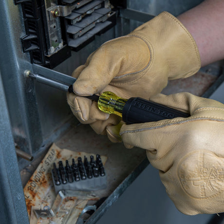 Magnetic Screwdriver with 32 Tamperproof Bits | 32510 - Cable Connection & Supply 