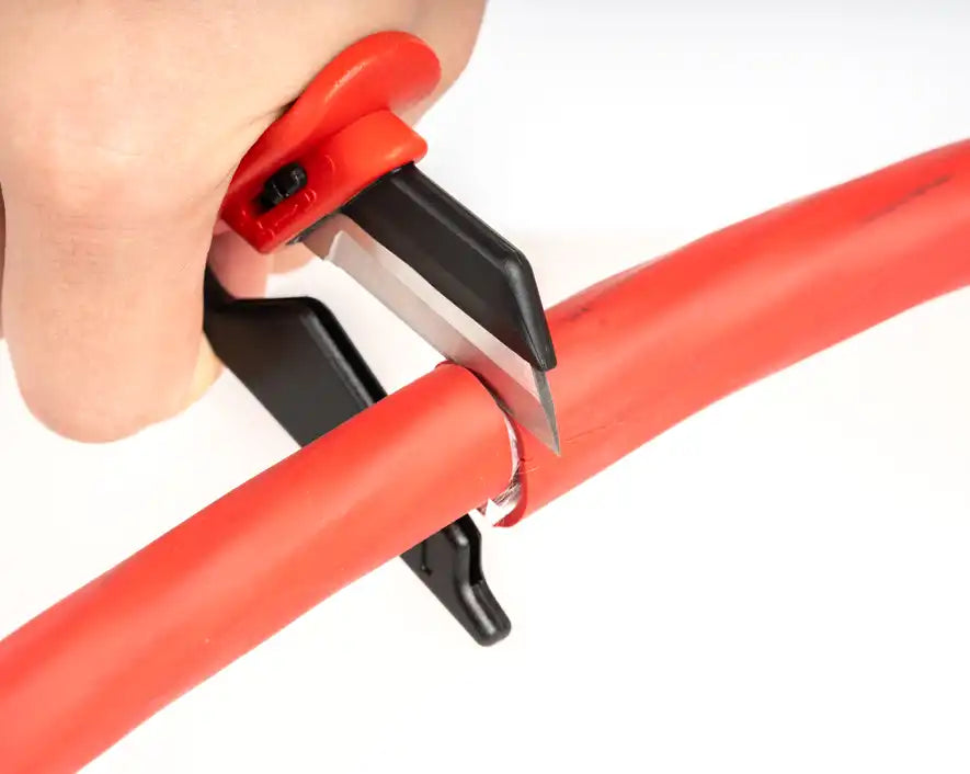 Insulated Cable Dismantling Knife with Blade Guard | KN-300INS - Cable Connection & Supply 