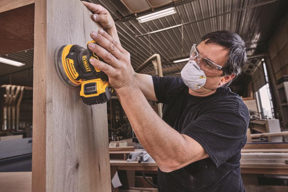 DEWALT 20 V MAX Brushless 5-in Random Orbit Sander (Tool Only) | DCW210B - Cable Connection & Supply 