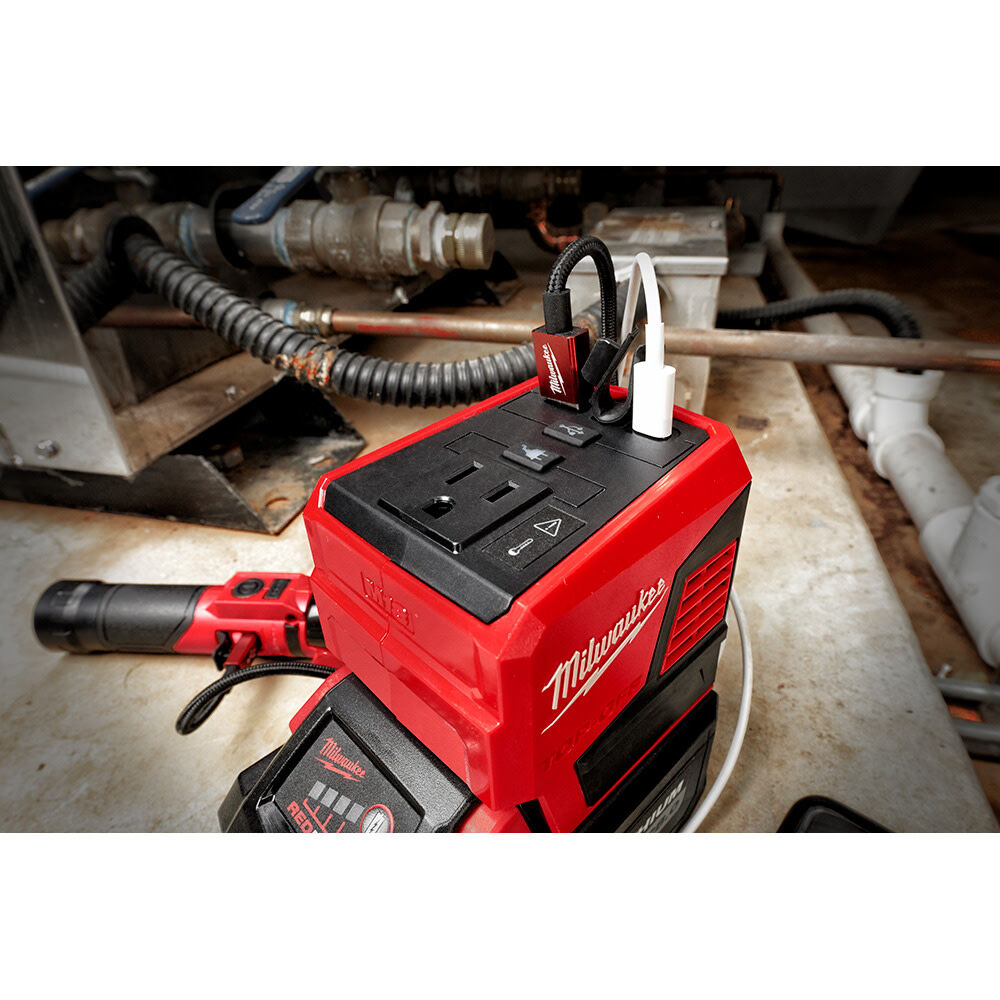 M18 18-Volt Lithium-Ion TOP-OFF 175-Watt Powered Compact Inverter for M18 Batteries (Tool-Only) | 2846-20