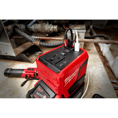 M18 18-Volt Lithium-Ion TOP-OFF 175-Watt Powered Compact Inverter for M18 Batteries (Tool-Only) | 2846-20 - Cable Connection & Supply 
