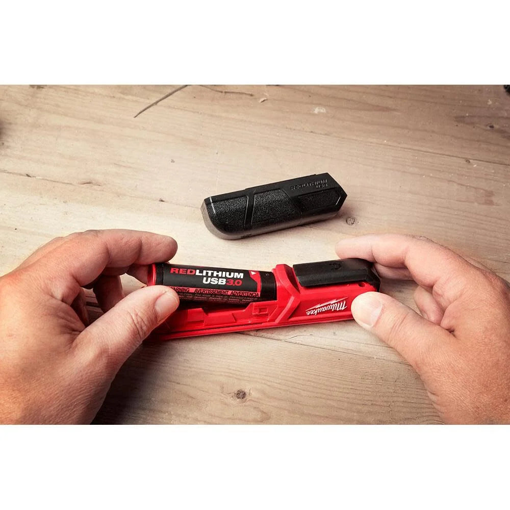 Milwaukee REDLITHIUM USB 3.0AH Battery | 48-11-2131 - Cable Connection & Supply 